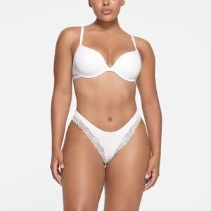 Cotton Lace Lightly Lined Plunge Bra | Marble | Skims